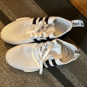 Adidas NMD size 7 youth